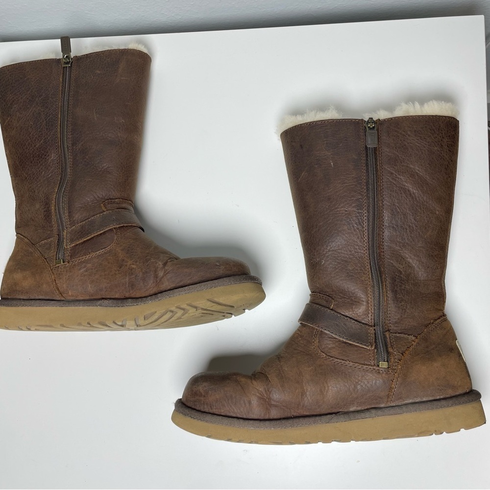 UGG Australia Kensington Leather Shearling Buckle Boots Brown Women’s Size 5 - Picture 4 of 12